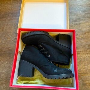 Danielle boots